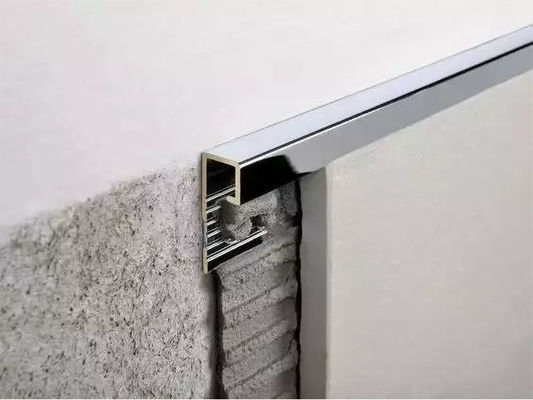 O revestimento do metal da guarnição da borda da telha da liga de alumínio descasca a decoração da telha da parede