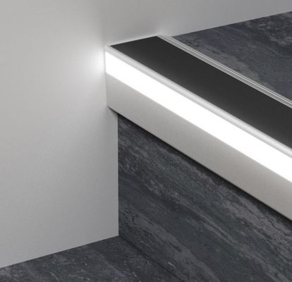 Perfis de alumínio do diodo emissor de luz do anti deslizamento da escada