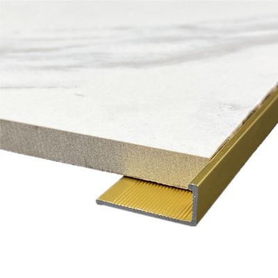 L dá forma à tira de transição de canto cerâmica de bronze do protetor de borda da guarnição 3.0m da telha