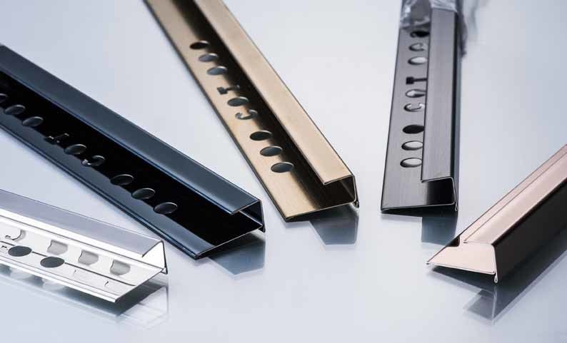 Dentro da guarnição Bullnose 2.5m da borda da beira do metal de aço inoxidável de canto