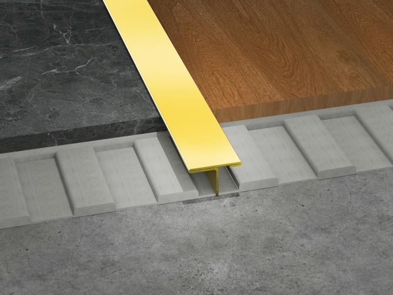 T deu forma às escadas exteriores altas de bronze da resistência de corrosão da guarnição 1.8m da telha