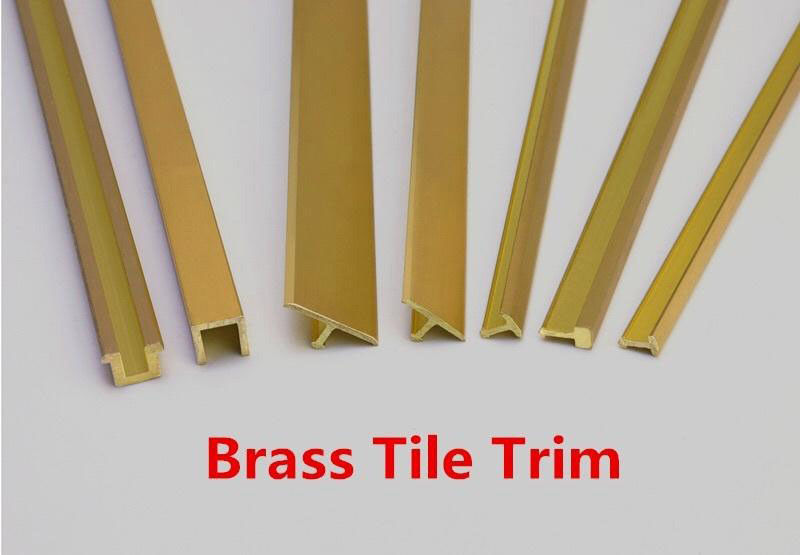 T dá forma ao ponto inicial de bronze do metal da tira de transição que pavimenta tiras de borda da transição da telha da guarnição