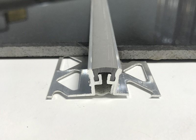 Transição comum das telhas de revestimento do movimento de alumínio da junção de expansão do metal da tira da tampa