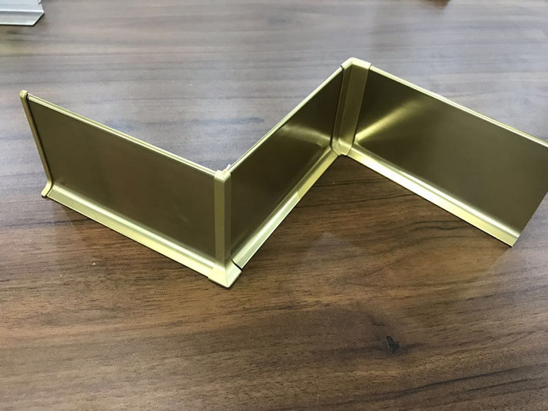 Linha de alumínio rodapé da placa de contorno do banheiro
