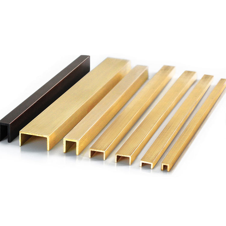 A mobília usa guarnição em forma de L da telha das tiras decorativas de bronze de 2.7m